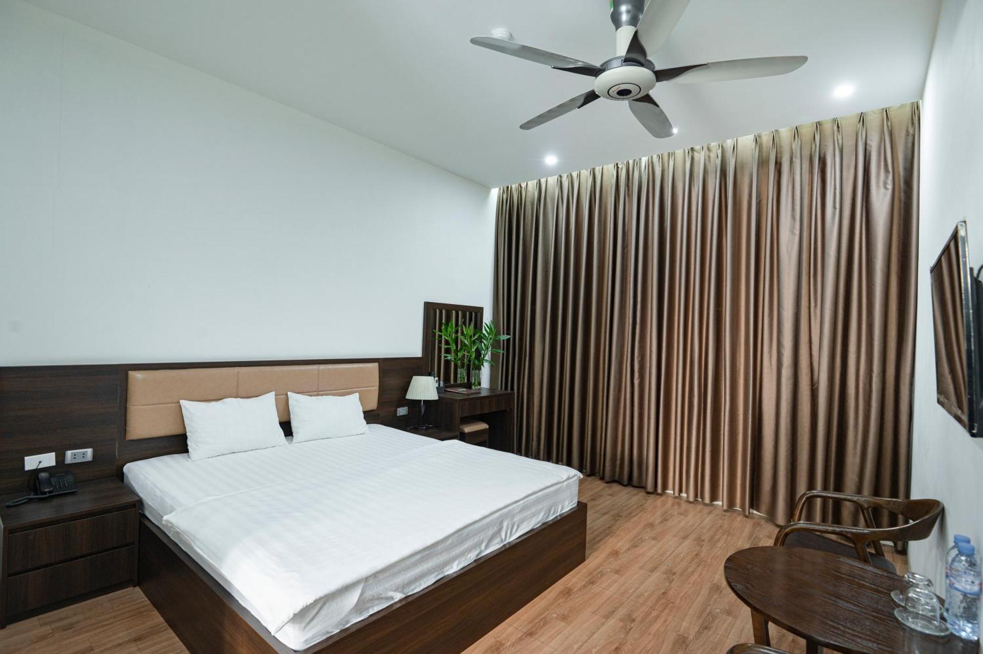 Hotel Khach San Det à Nam Dinh Extérieur photo