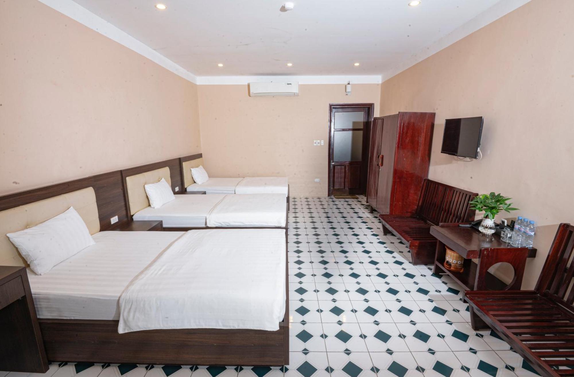Hotel Khach San Det à Nam Dinh Extérieur photo