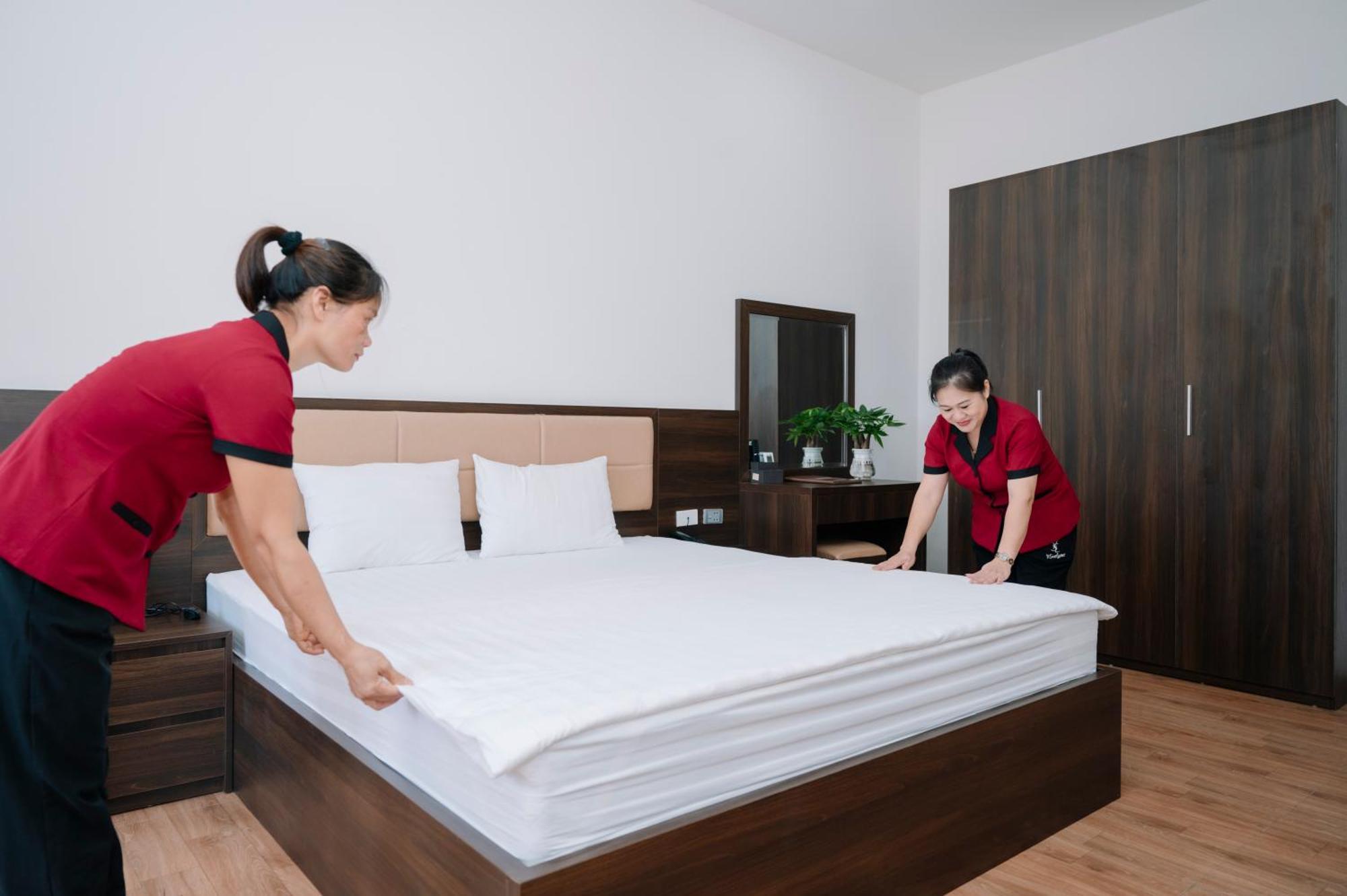 Hotel Khach San Det à Nam Dinh Extérieur photo
